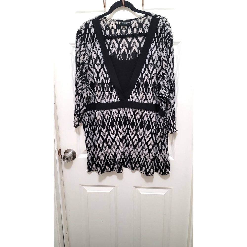 Vintage Maggie Barnes Womens Plus Size V-Neck Tunic Top Black & White Ikat Print